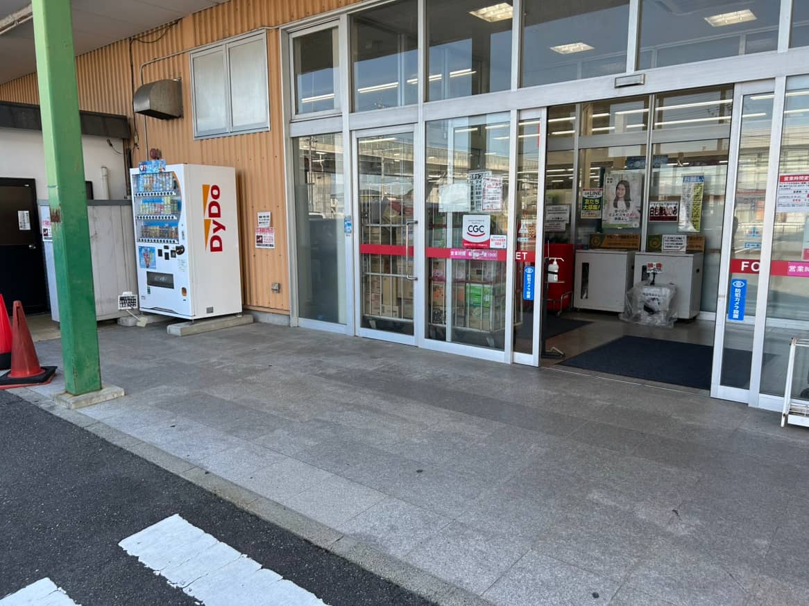 クリーニング側出入口 販促プロモーションに最適な屋外催事イベントスペース